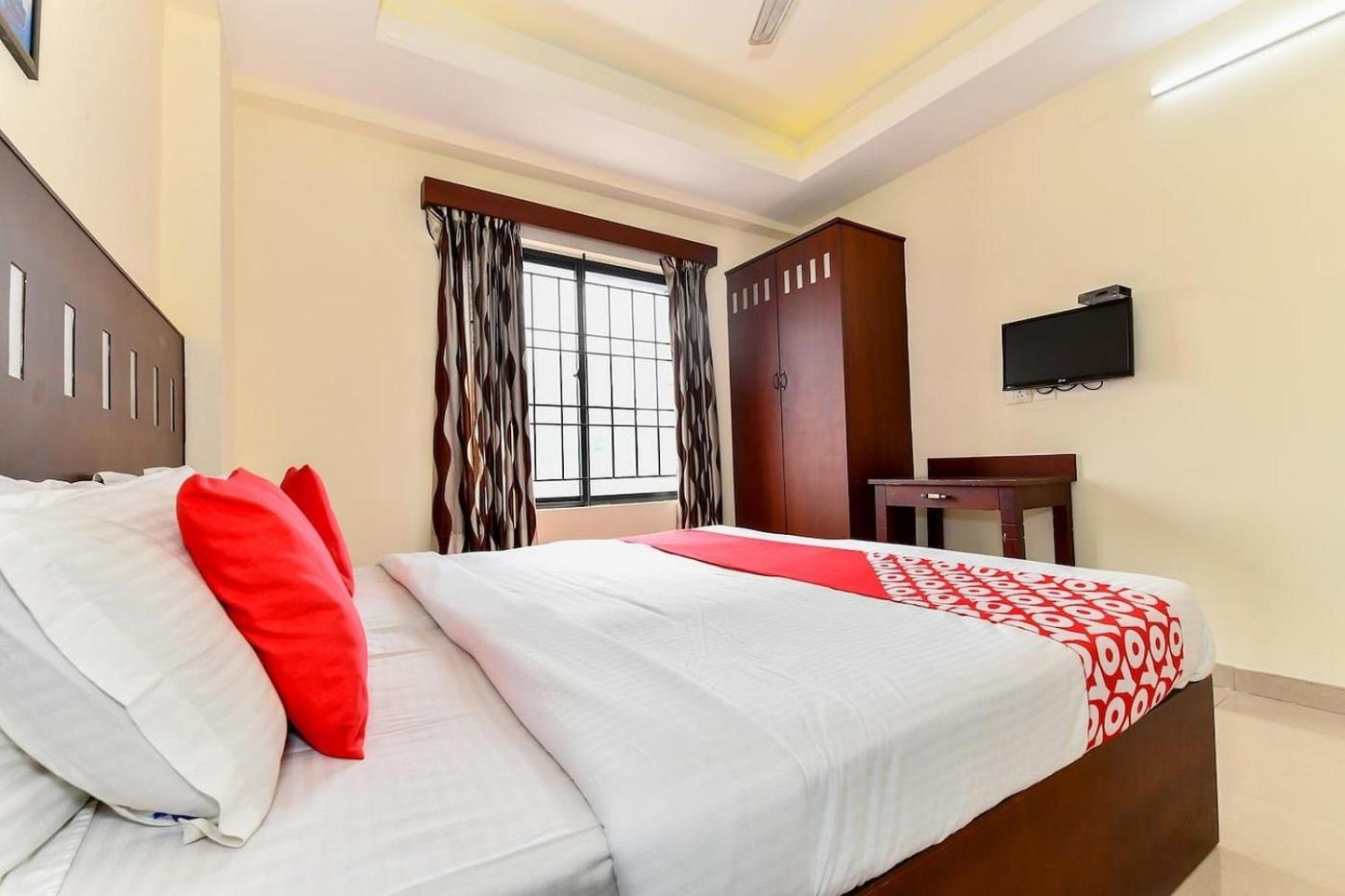 Metro Kochin Business Hotel Εξωτερικό φωτογραφία