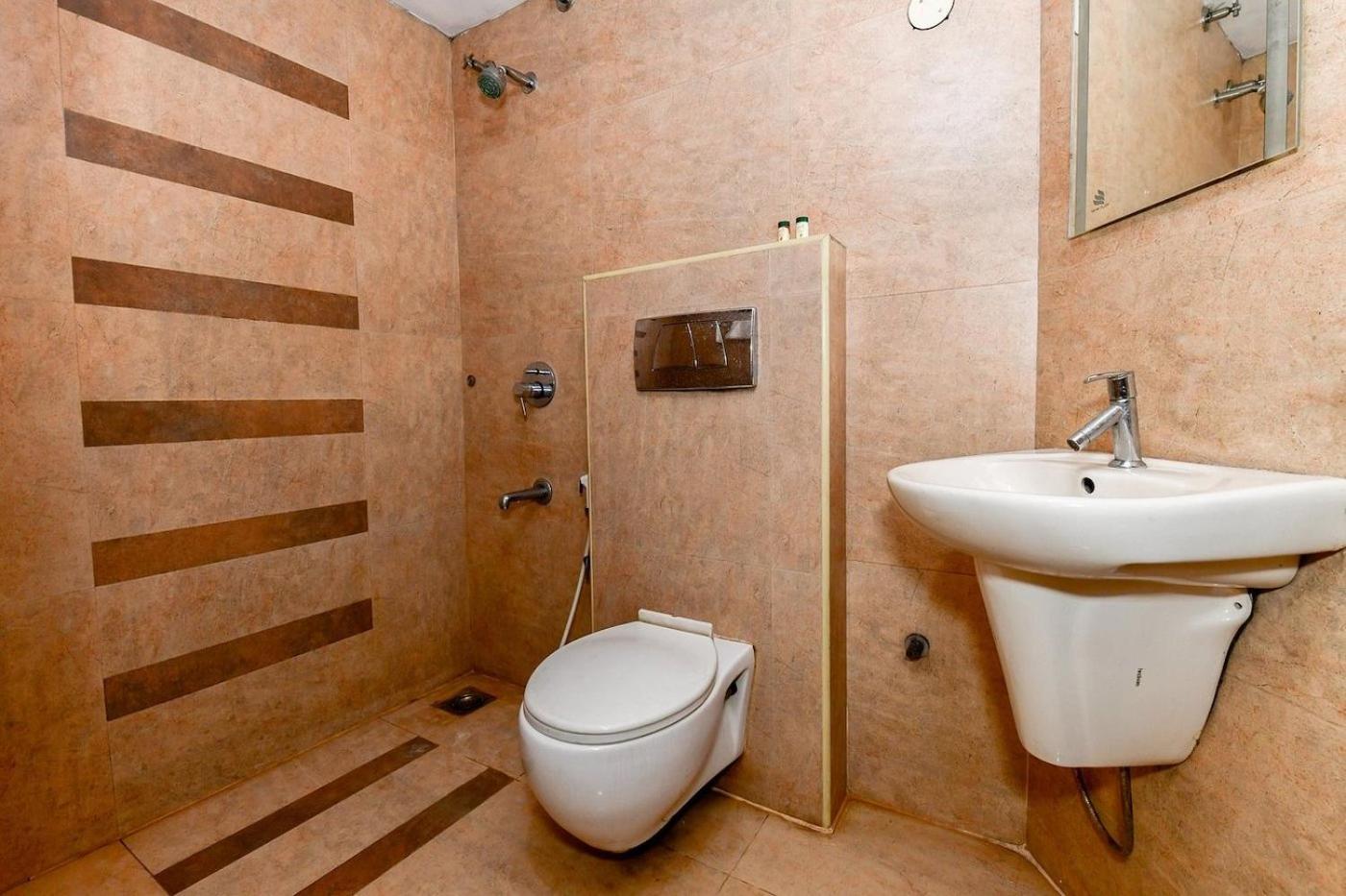 Metro Kochin Business Hotel Εξωτερικό φωτογραφία