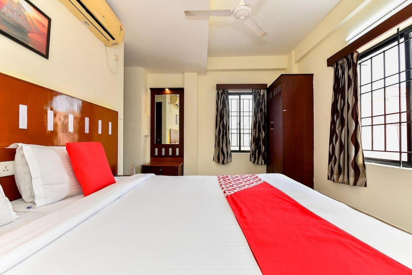 Metro Kochin Business Hotel Εξωτερικό φωτογραφία